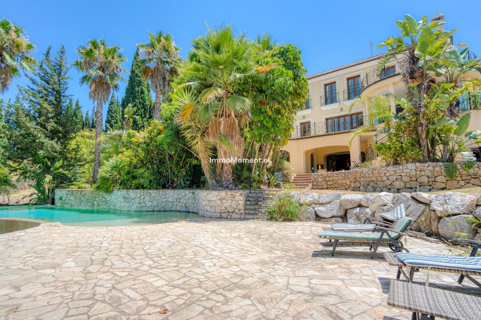 Resale - Detached villa - Inland  - Alhaurín el Grande Centro