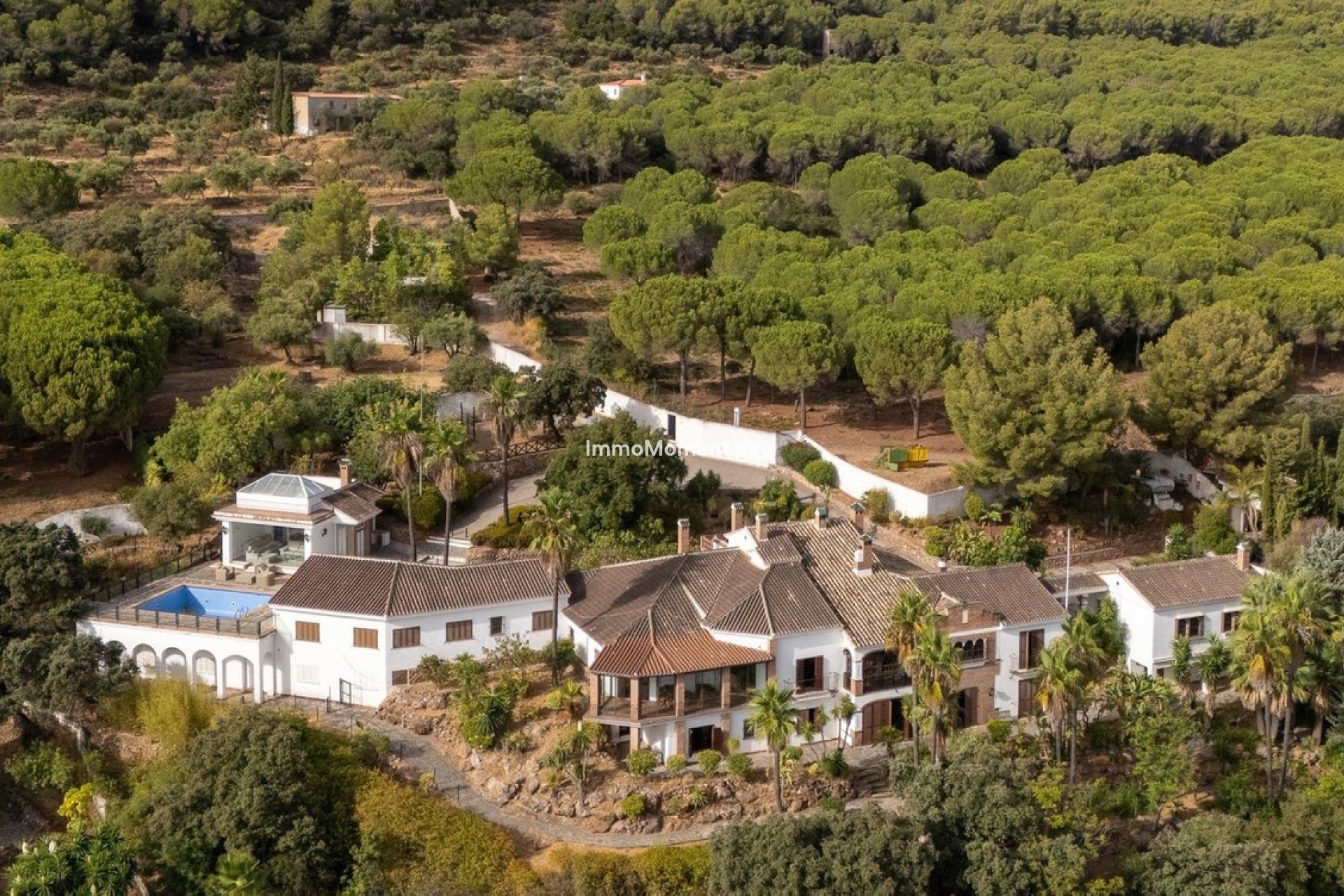 Resale - Detached villa - Inland  - Alhaurín el Grande Centro