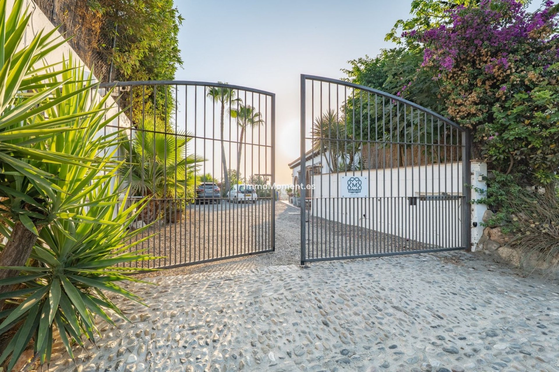 Resale - Detached villa - Inland  - Alhaurín el Grande Centro