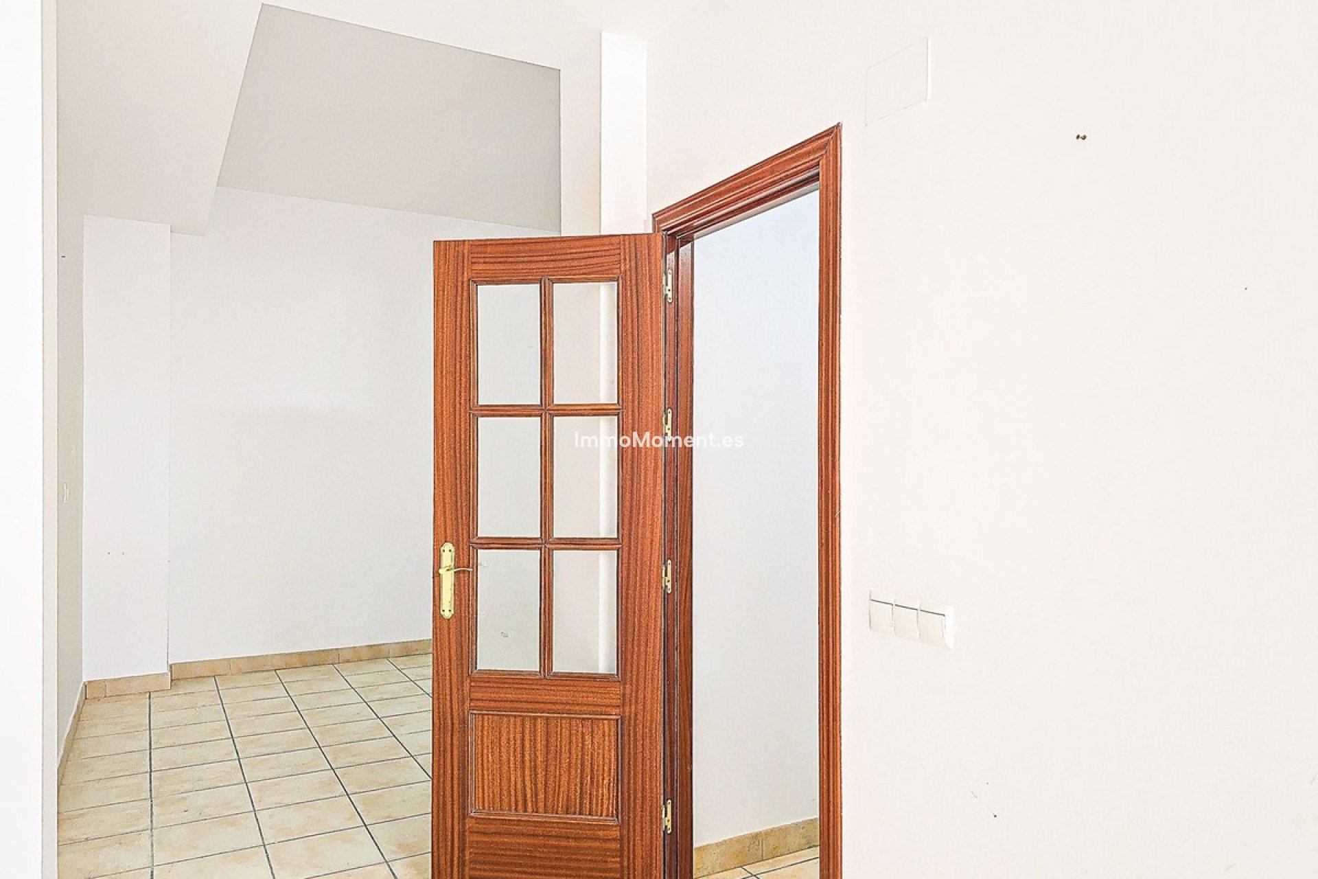 Resale - Detached villa - Inland  - Almogía