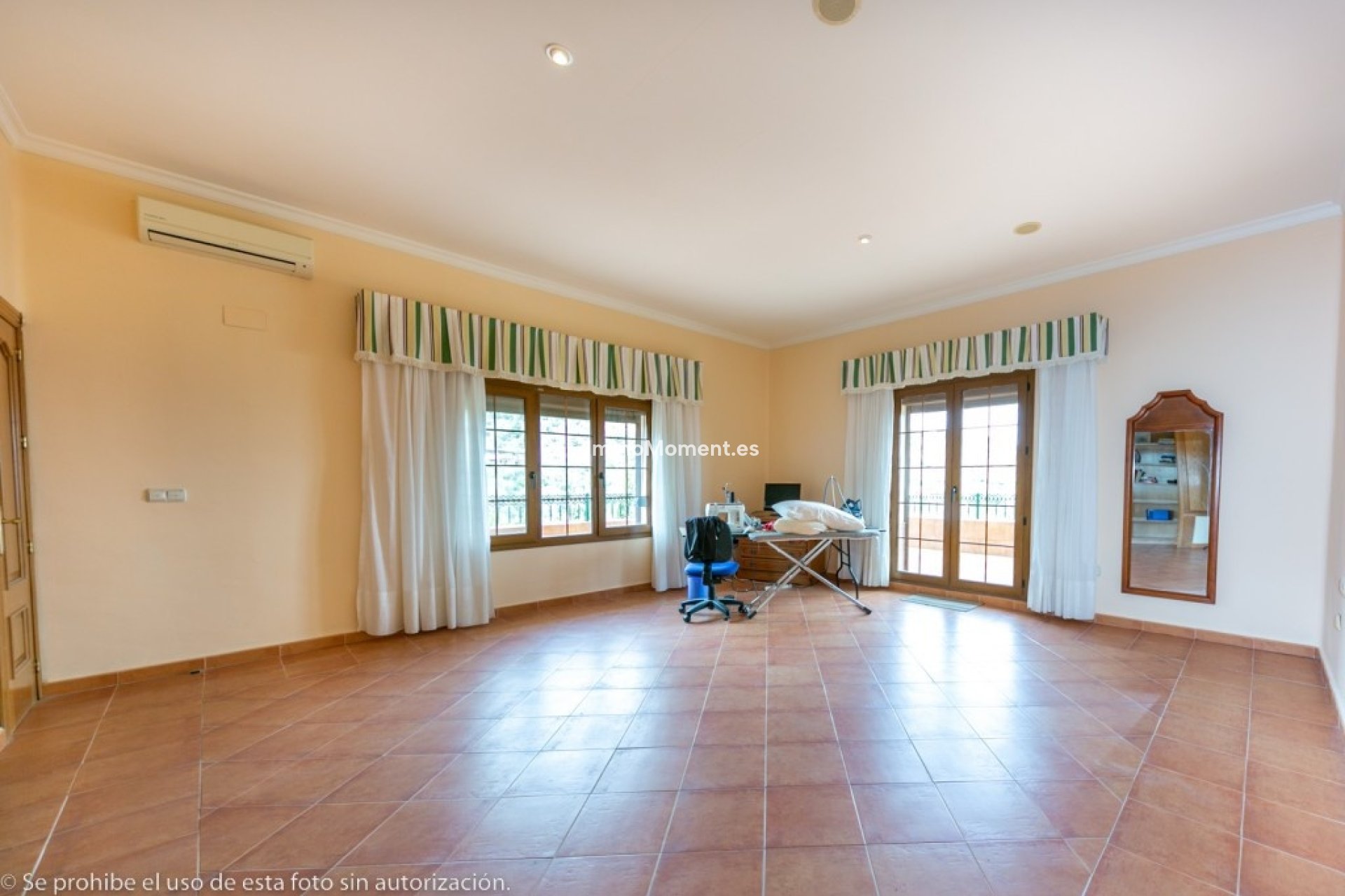 Resale - Detached villa - Inland  - Churriana
