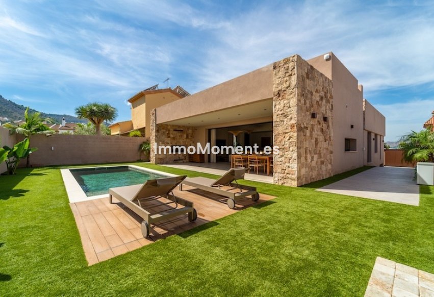 Resale - Detached villa - Inland  - Churriana