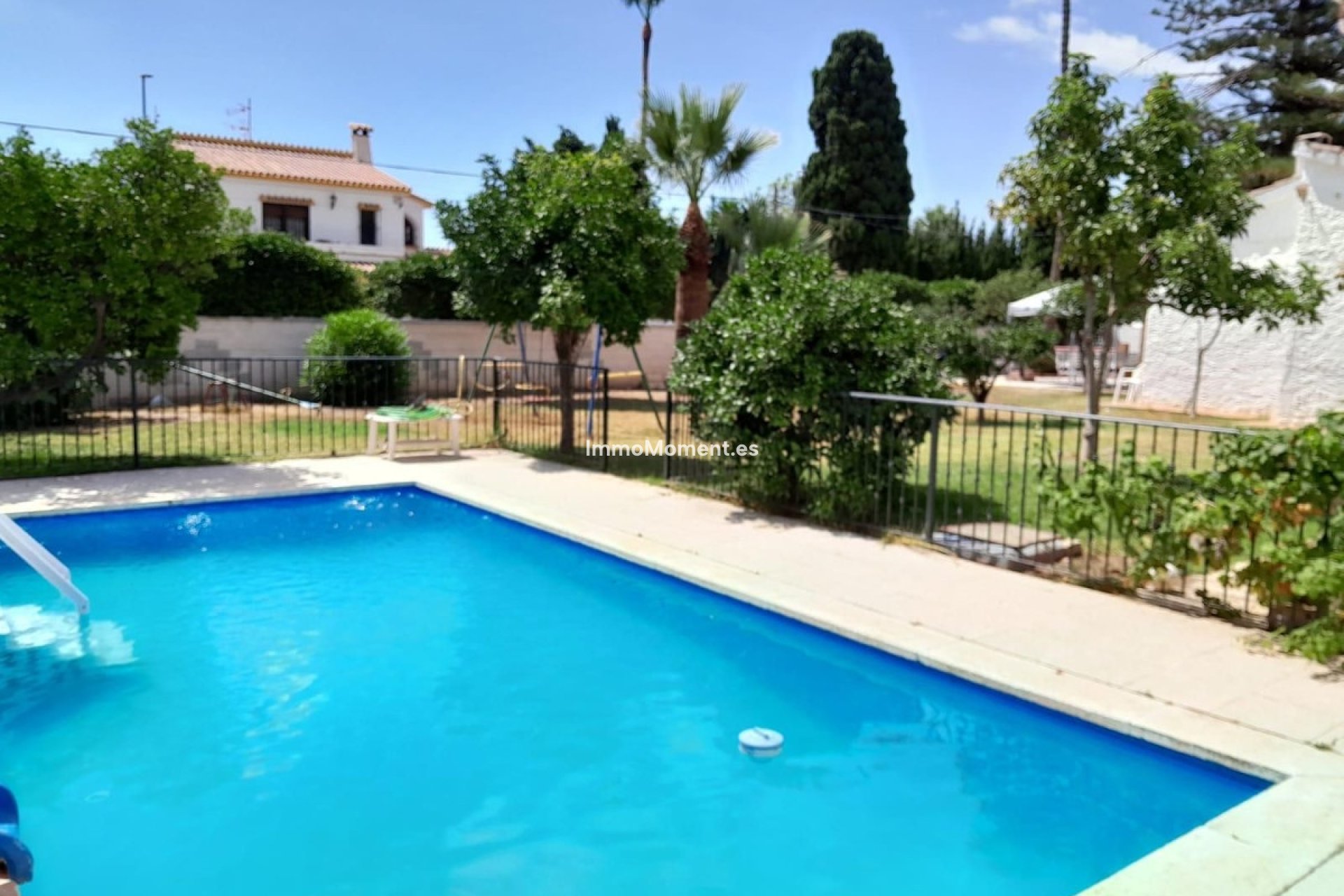 Resale - Detached villa - Inland  - Churriana