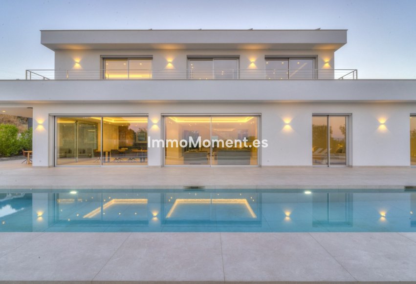 Resale - Detached villa - Inland  - Coín