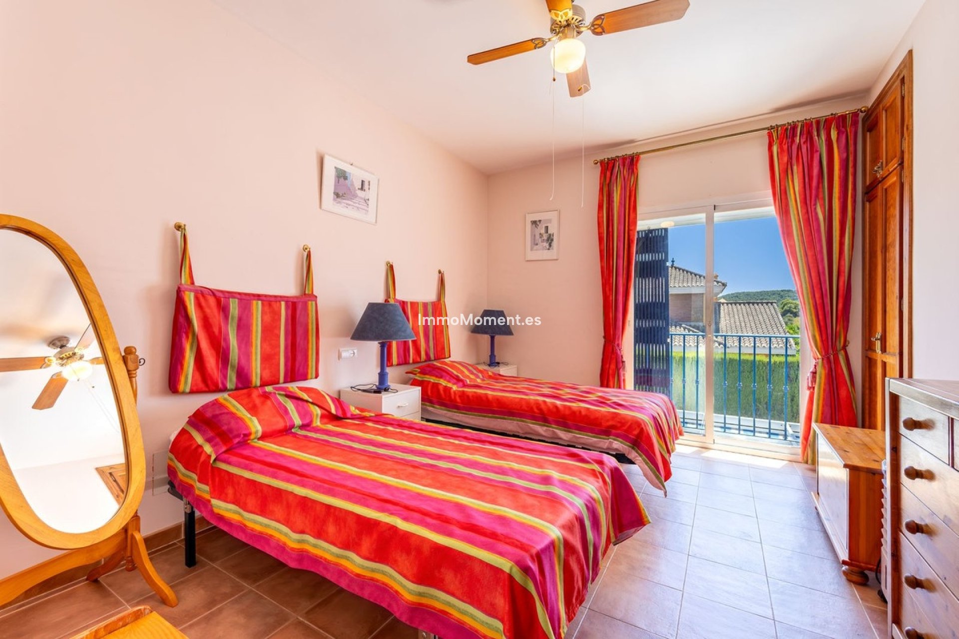 Resale - Detached villa - Inland  - Coín