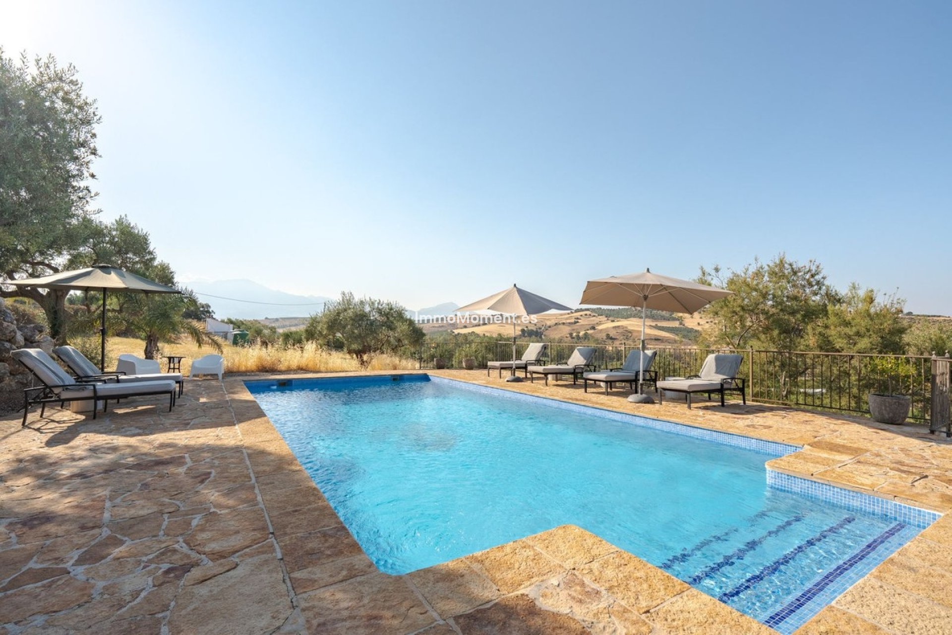 Resale - Detached villa - Inland  - Coín