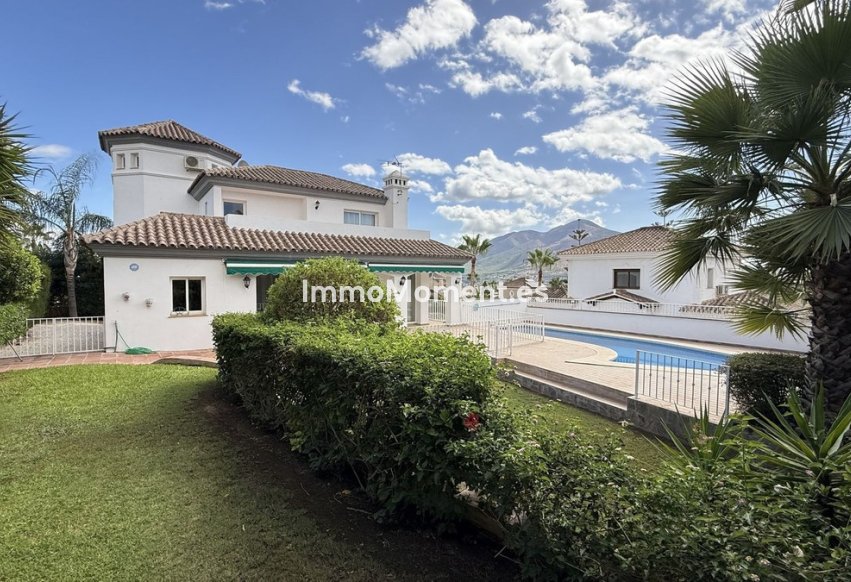 Resale - Detached villa - Inland  - Coín