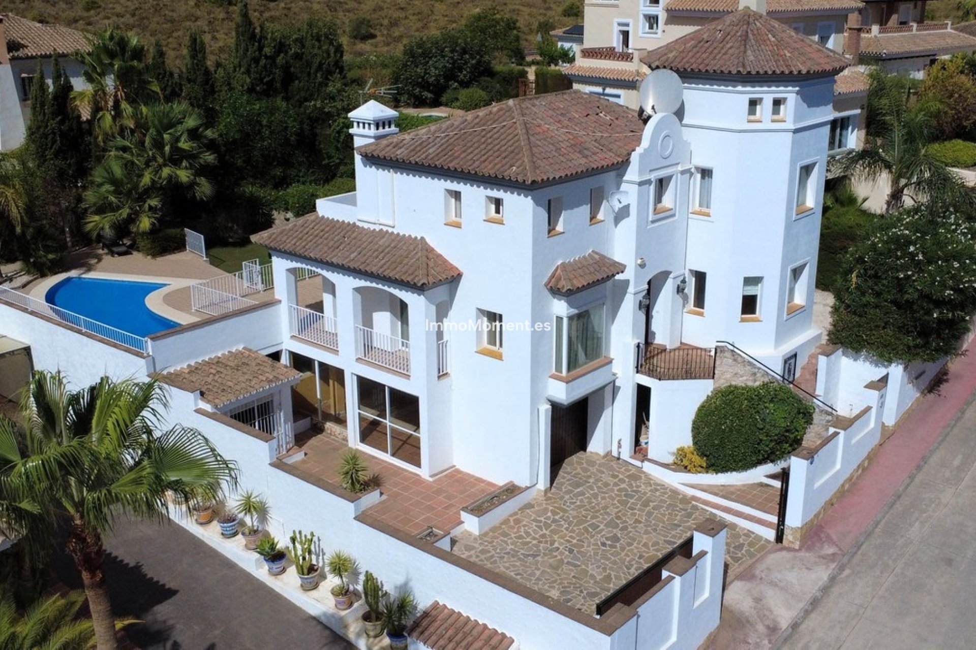 Resale - Detached villa - Inland  - Coín