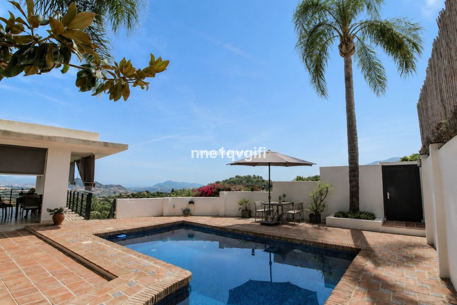 Resale - Detached villa - Inland  - Coín
