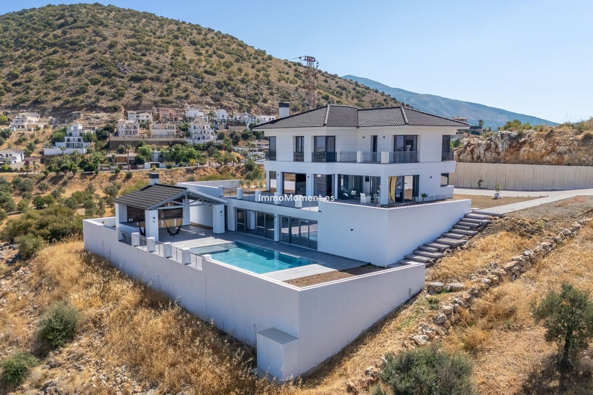 Resale - Detached villa - Inland  - Coín
