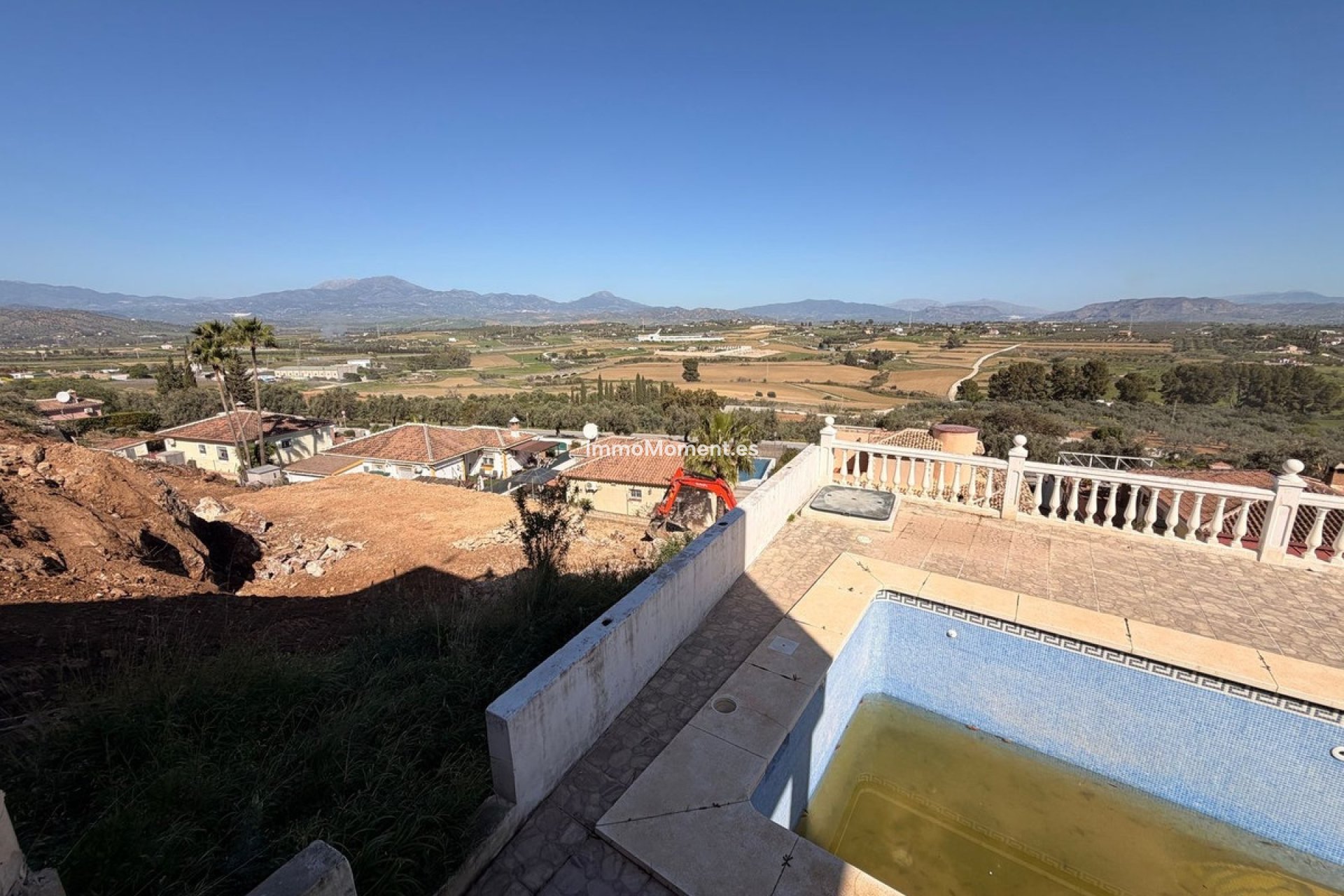 Resale - Detached villa - Inland  - Coín