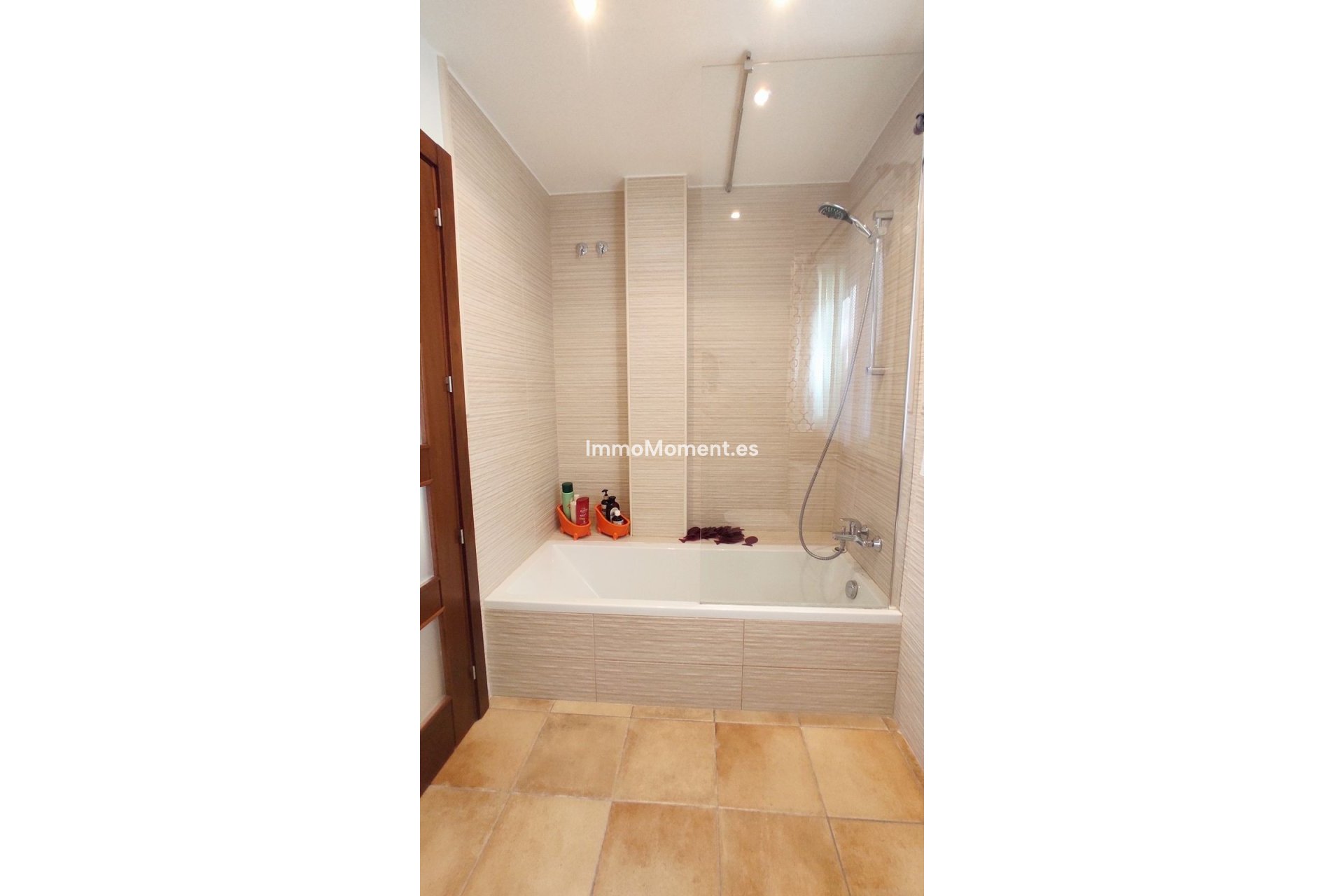 Resale - Detached villa - Inland  - Coín