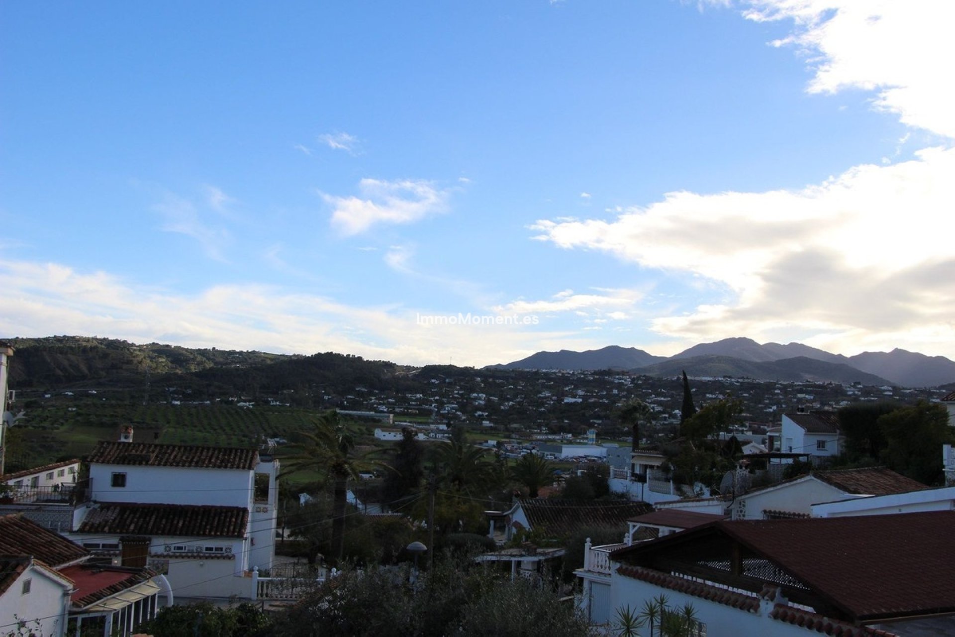 Resale - Detached villa - Inland  - Coín