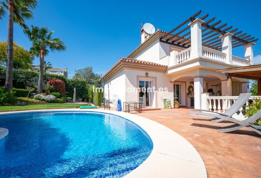 Resale - Detached villa - Inland  - Coín