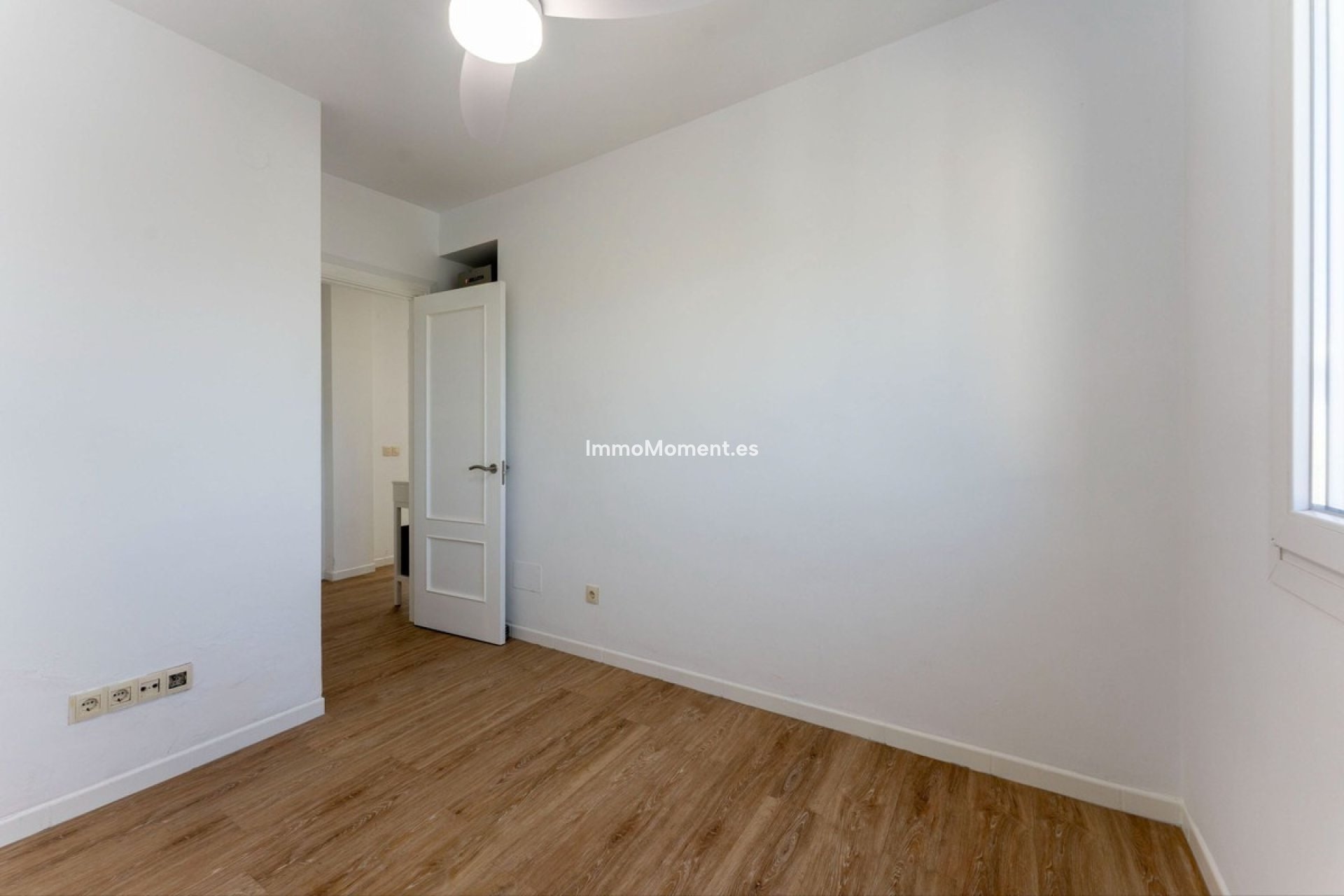 Resale - Detached villa - Inland  - Coín
