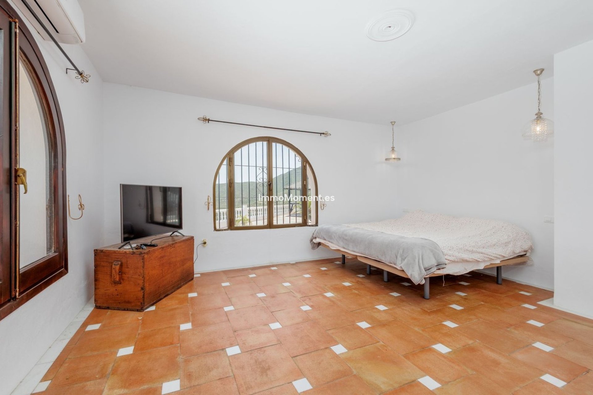 Resale - Detached villa - Inland  - Coín