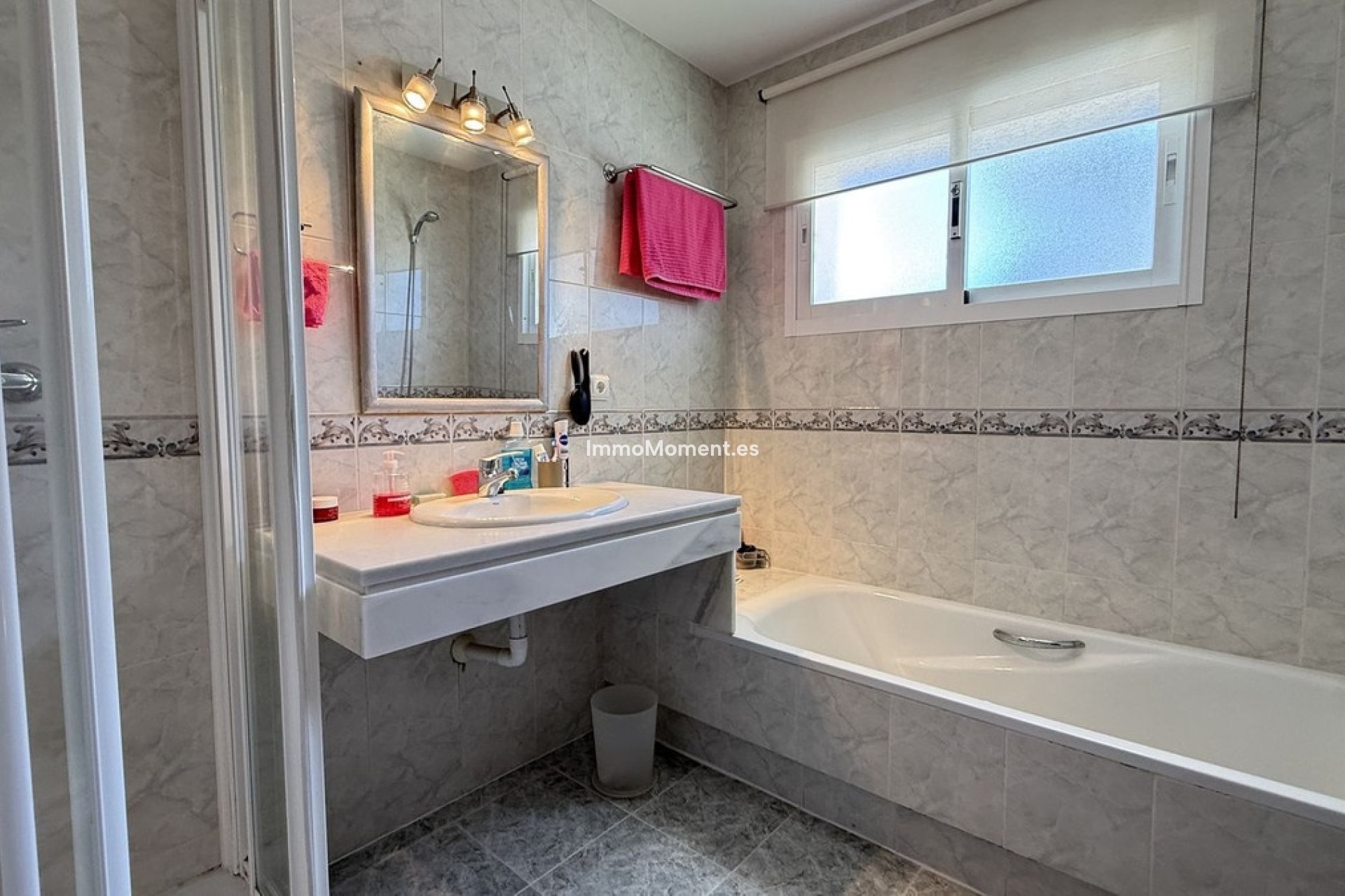 Resale - Detached villa - Inland  - Coín