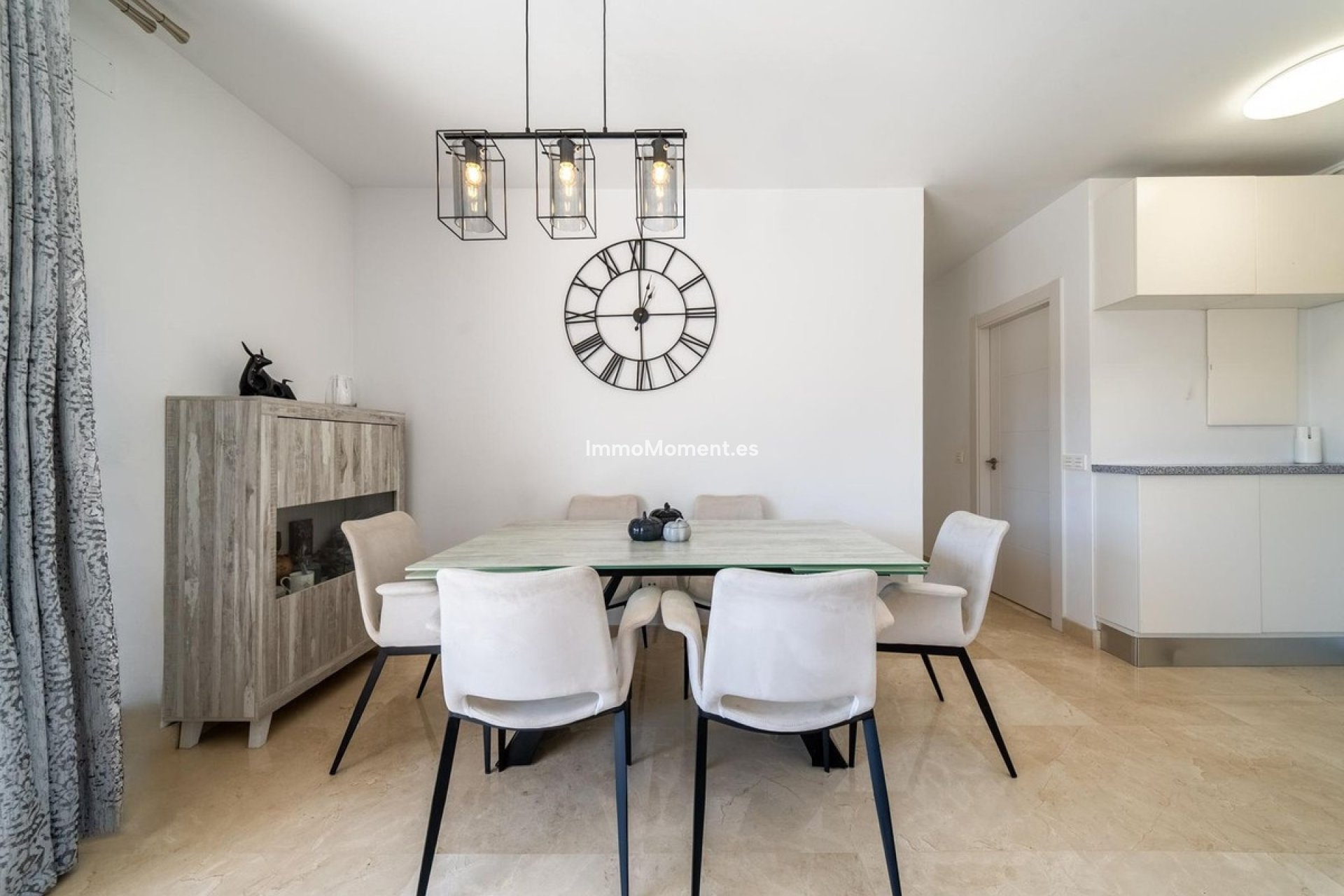 Resale - Detached villa - Inland  - Coín
