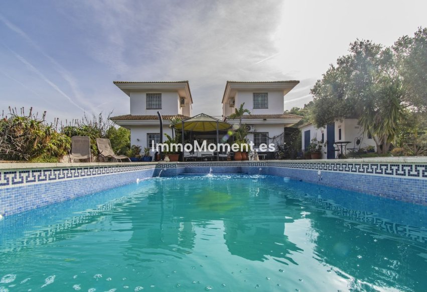 Resale - Detached villa - Inland  - Monda