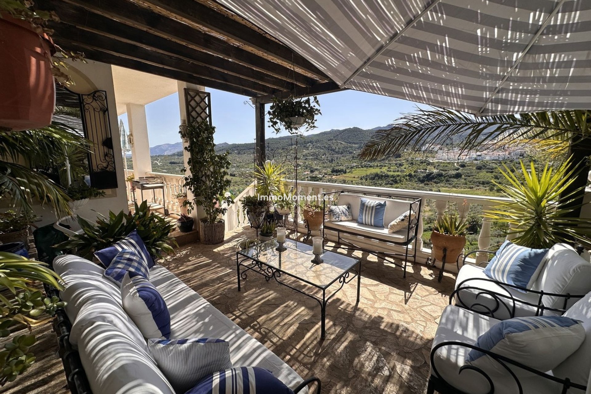 Resale - Detached villa - Inland  - Monda