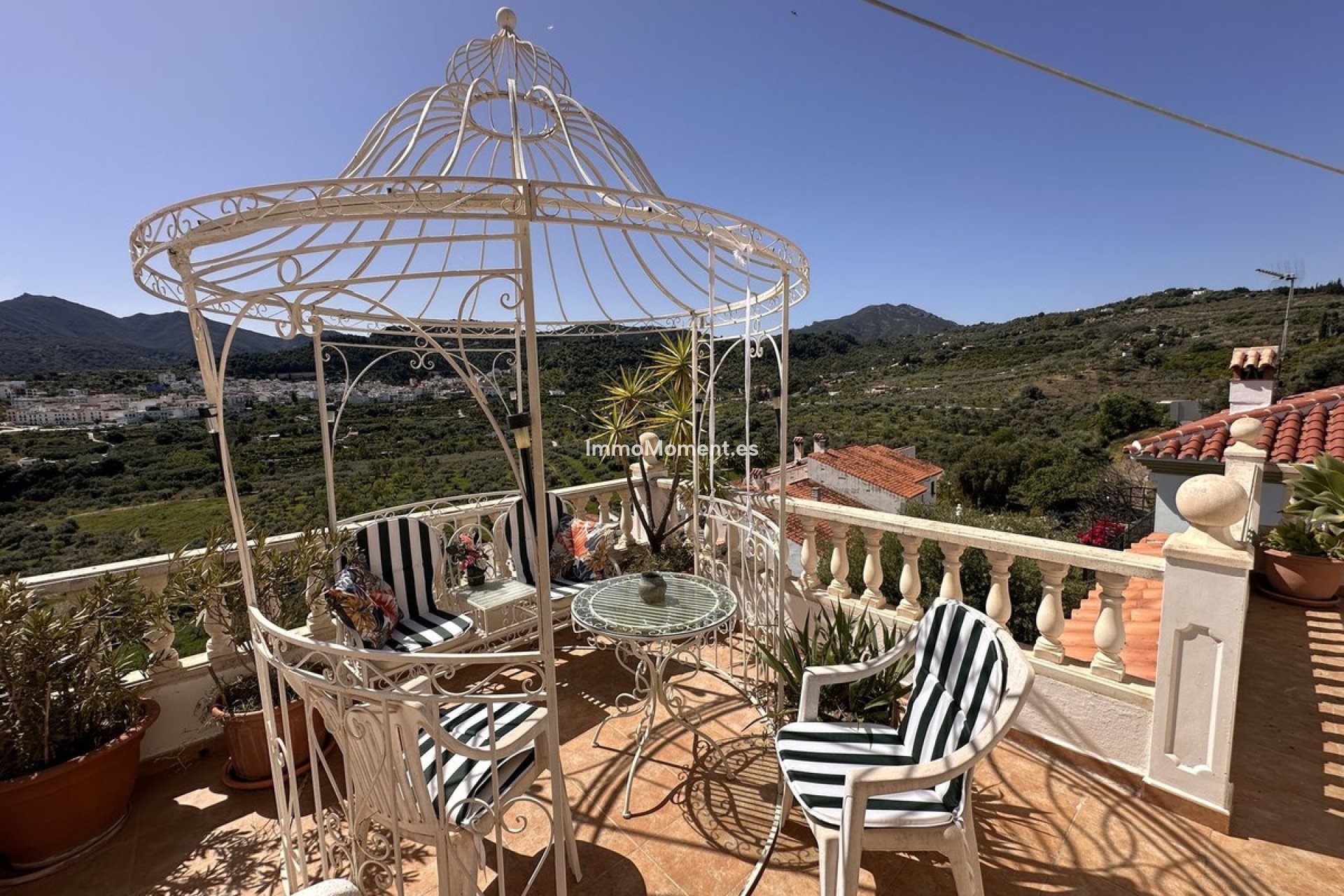 Resale - Detached villa - Inland  - Monda