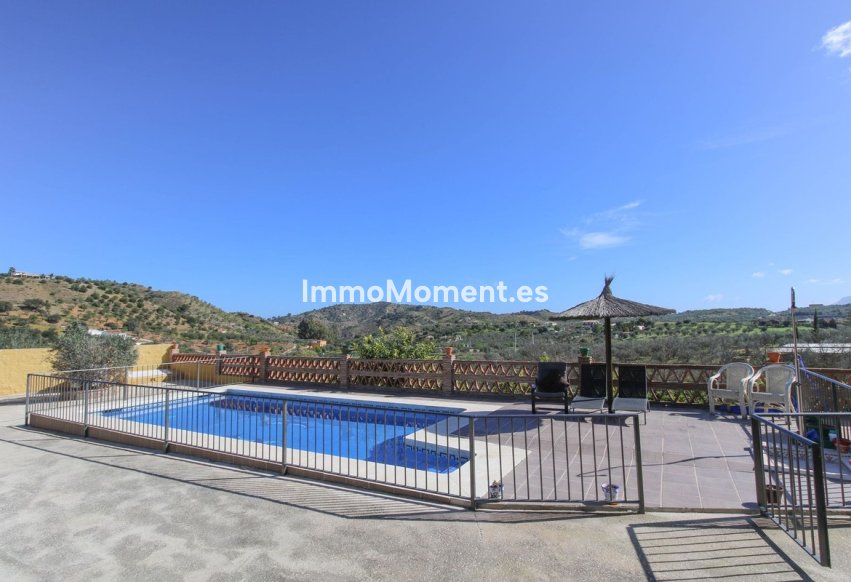 Resale - Detached villa - Inland  - Monda