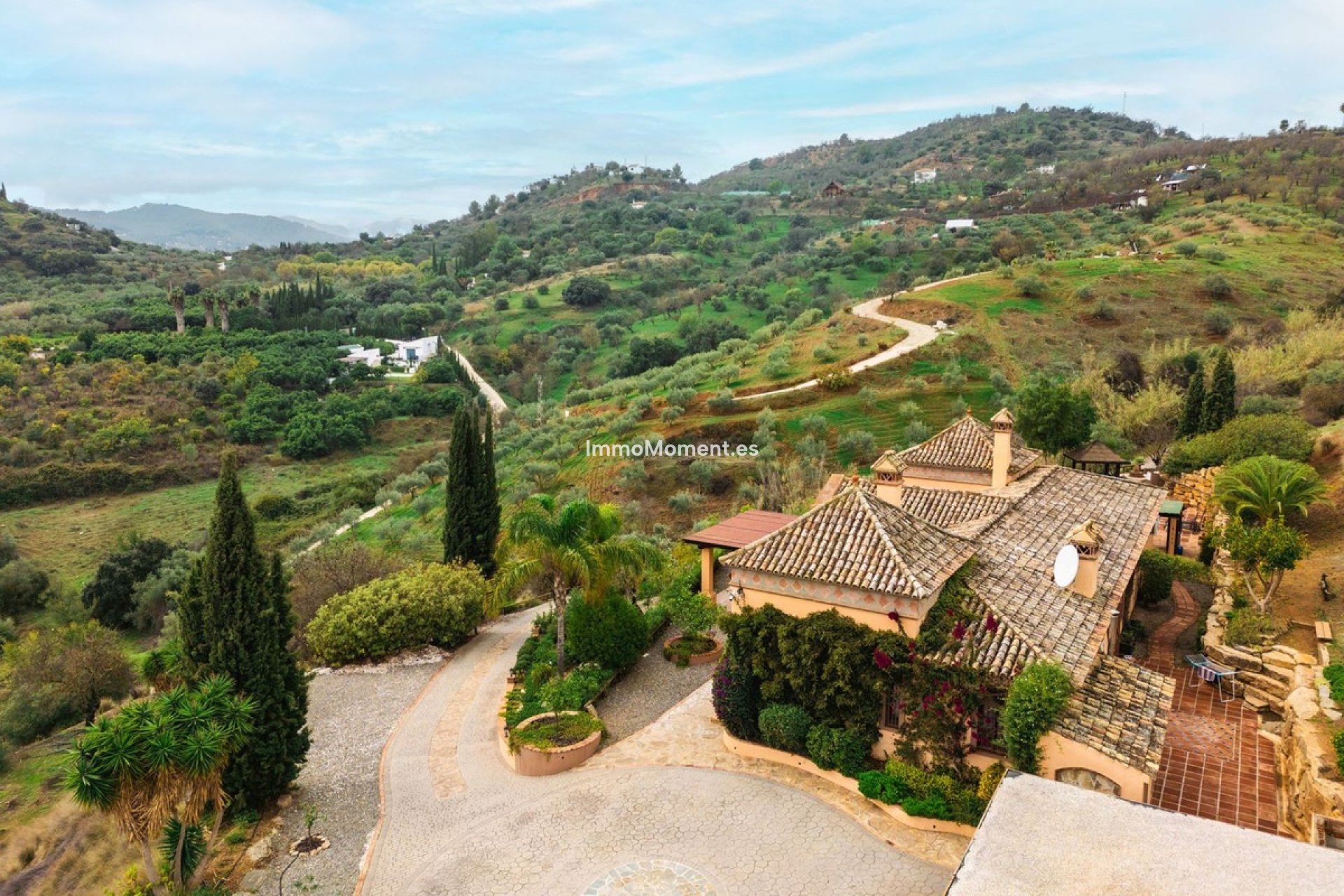 Resale - Detached villa - Inland  - Monda