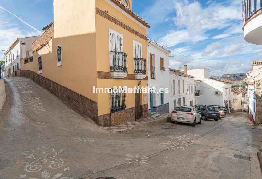 Resale - Detached villa - Inland  - Pizarra