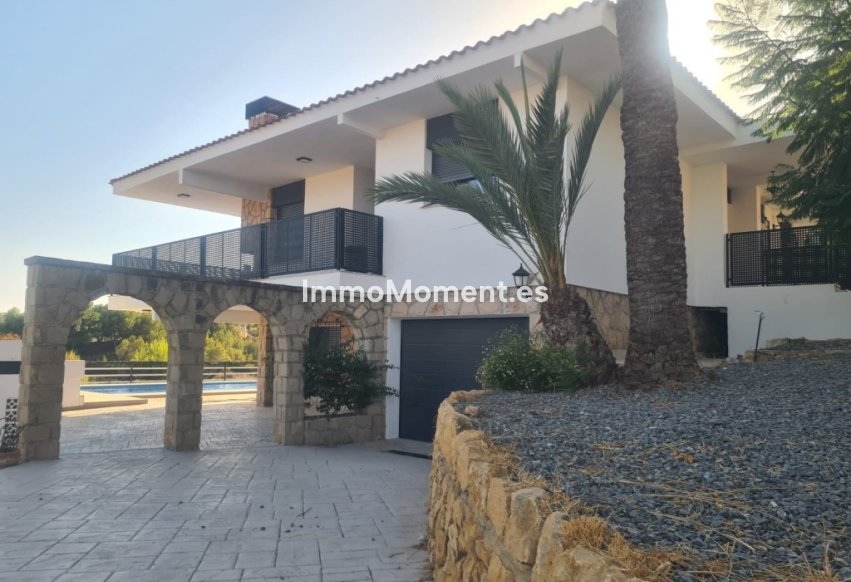 Resale - Detached villa - La Nucía - La Nucia Centro