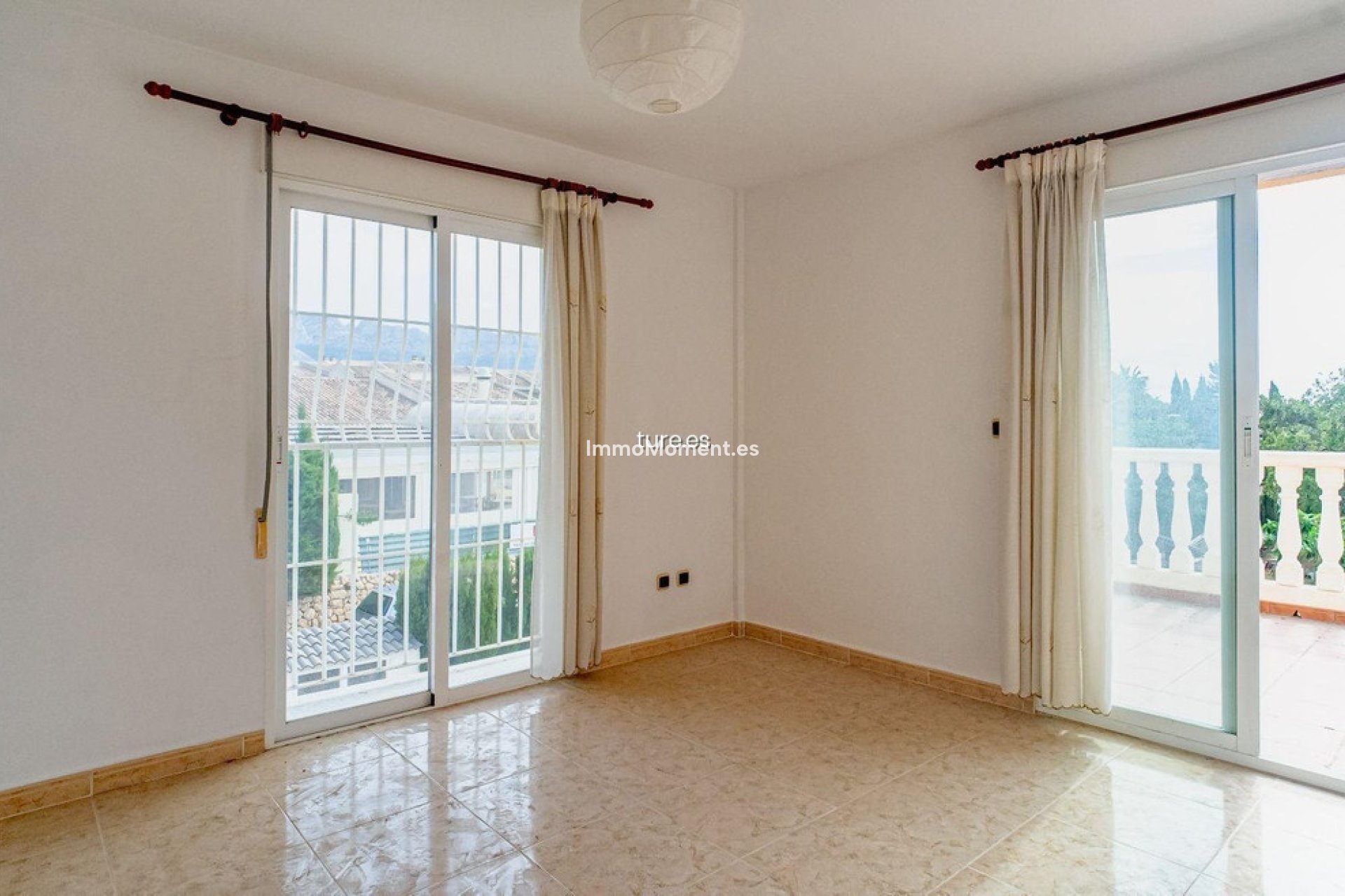 Resale - Detached villa - La Nucía - La Nucia Centro