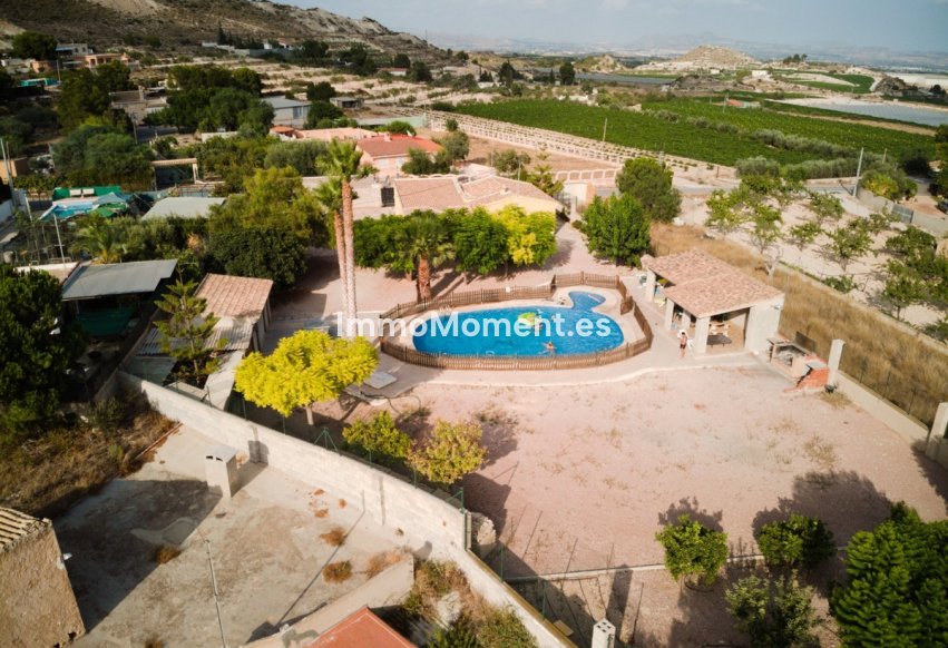 Resale - Detached villa - La Romana - La Romana Centro