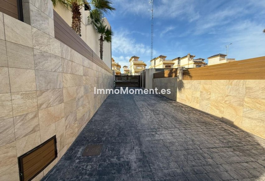 Resale - Detached villa - Los Montesinos - Los Montesinos Centro