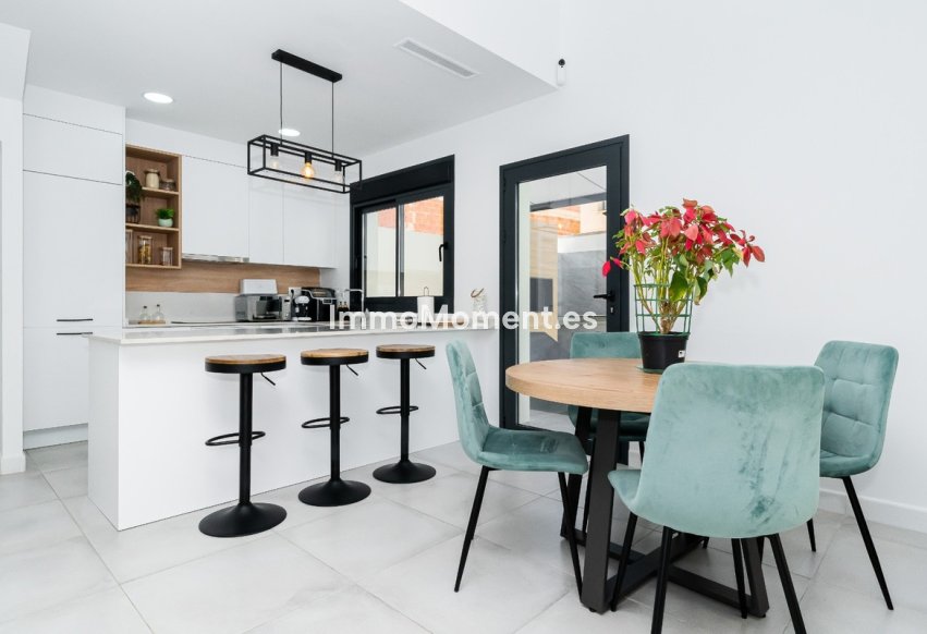 Resale - Detached villa - Los Montesinos - Los Montesinos Centro