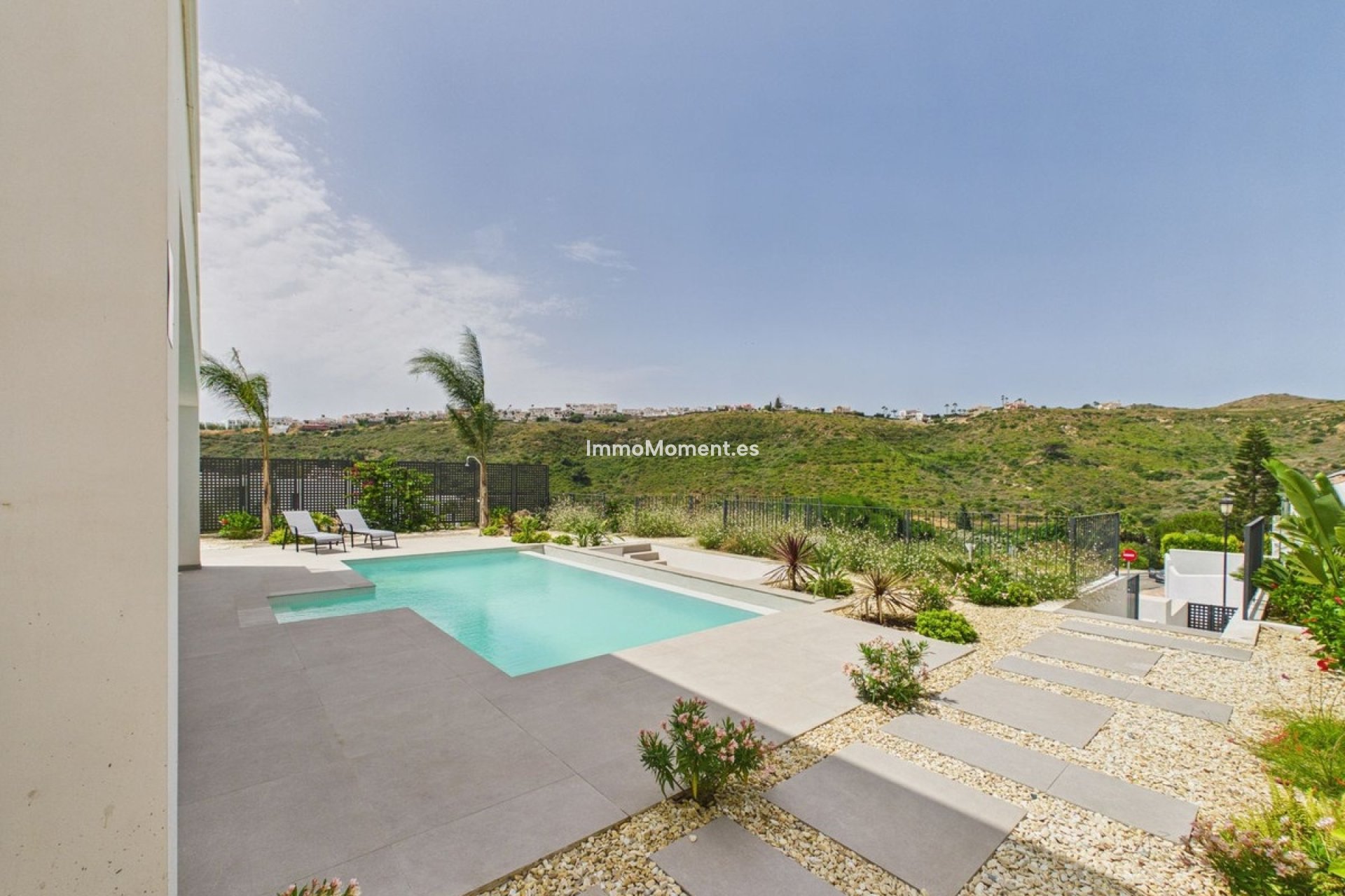 Resale - Detached villa - Manilva - La Duquesa