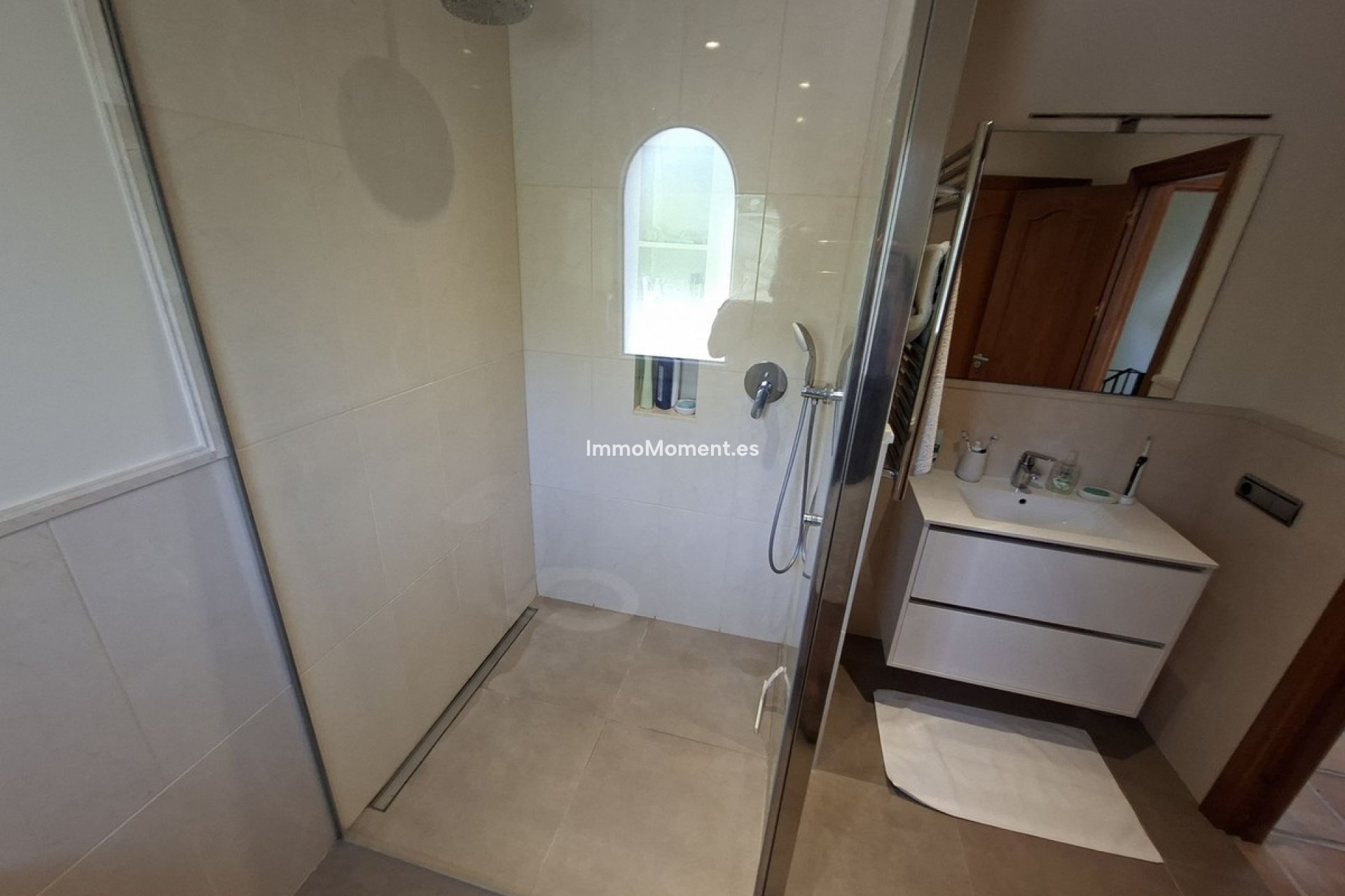 Resale - Detached villa - Manilva - La Duquesa