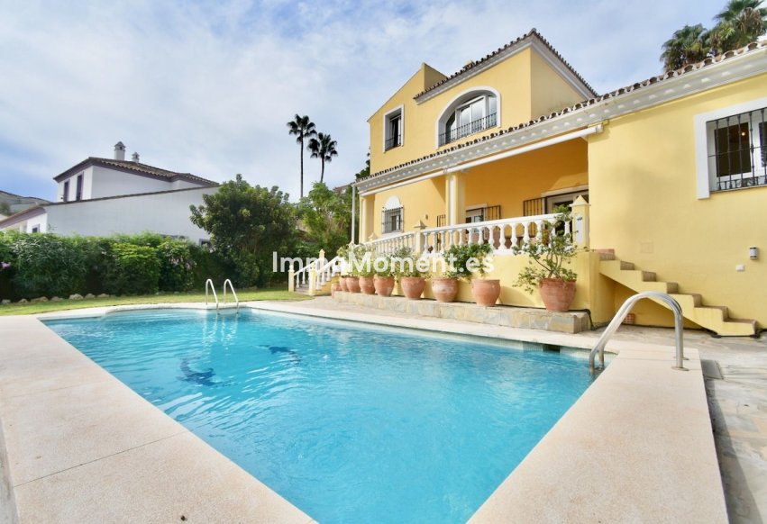 Resale - Detached villa - Manilva - La Duquesa