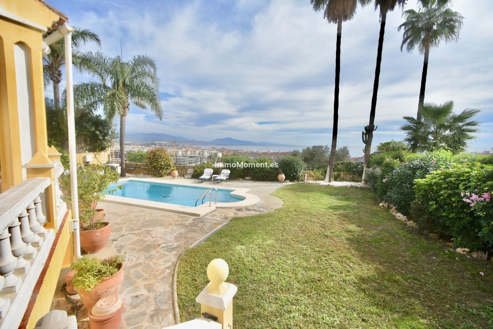 Resale - Detached villa - Manilva - La Duquesa
