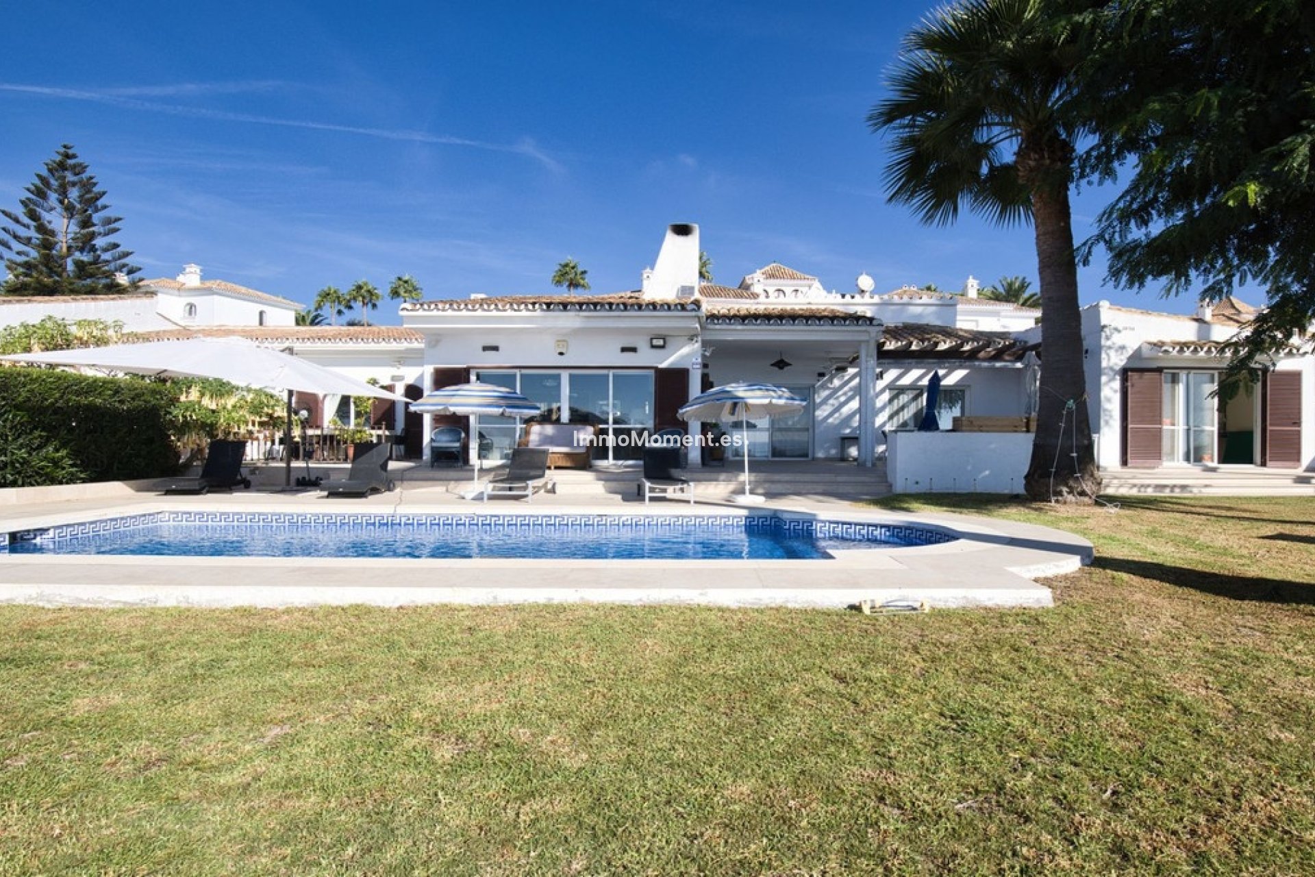 Resale - Detached villa - Manilva - La Duquesa