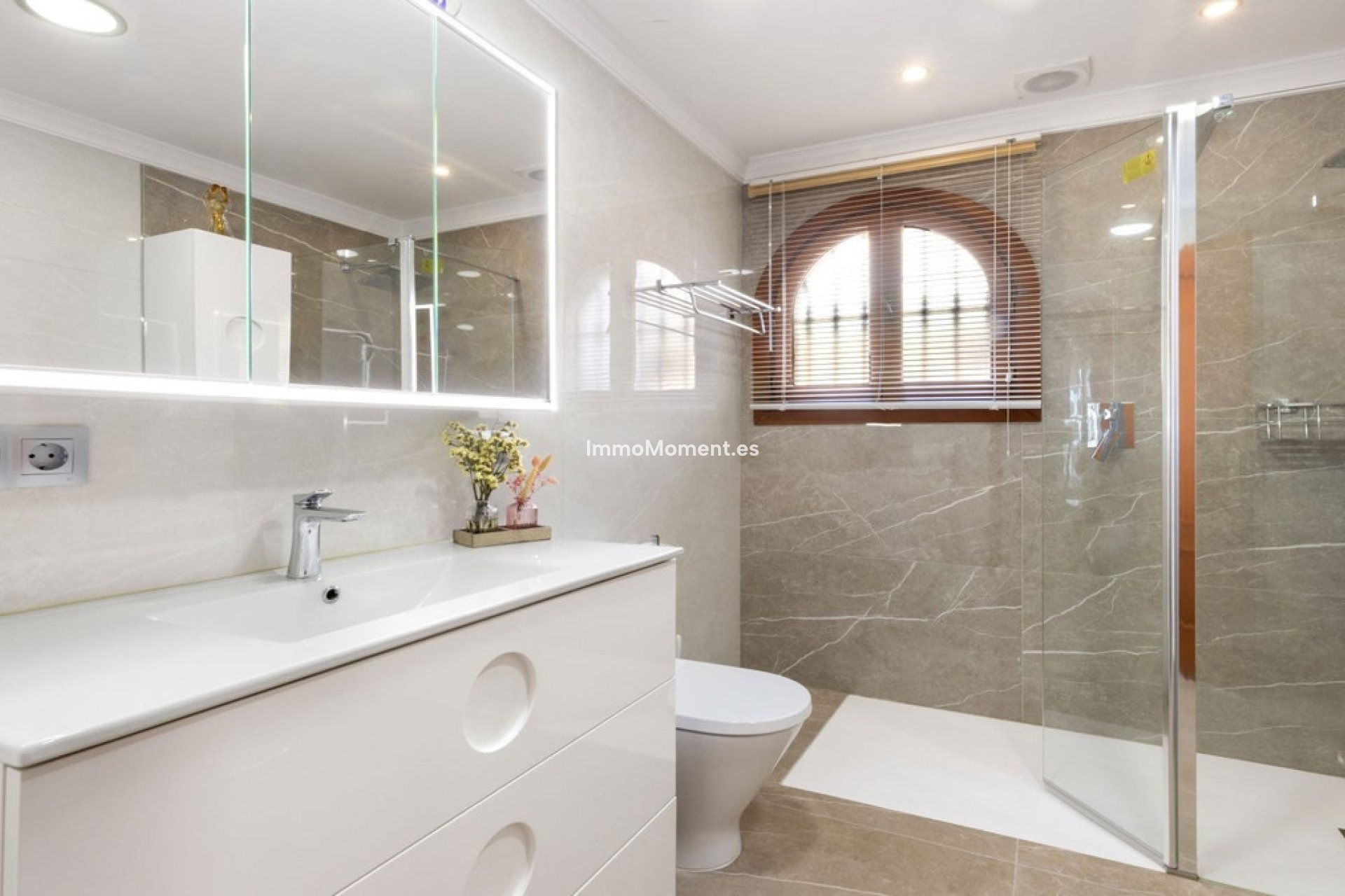 Resale - Detached villa - Manilva - La Duquesa