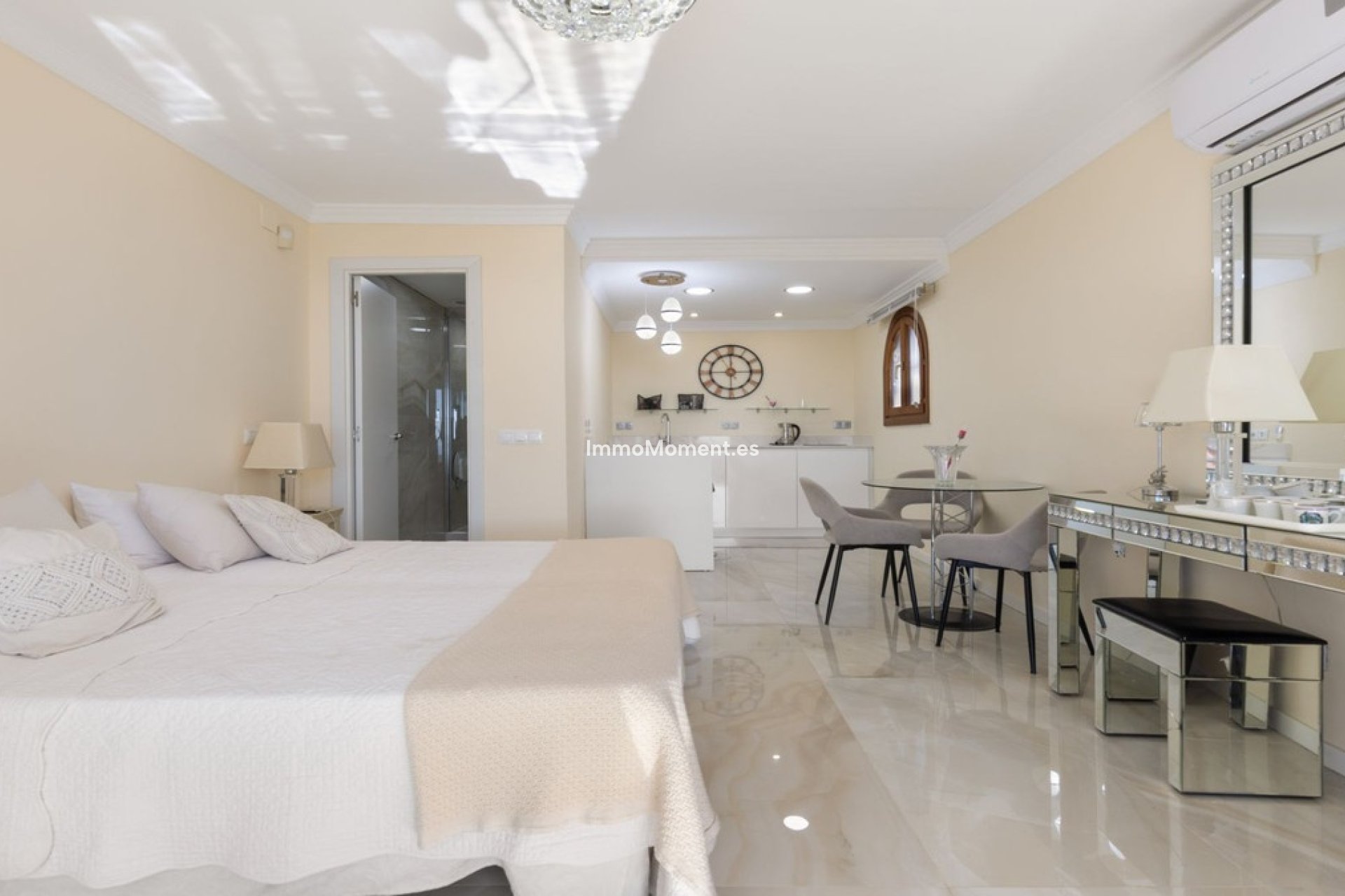 Resale - Detached villa - Manilva - La Duquesa