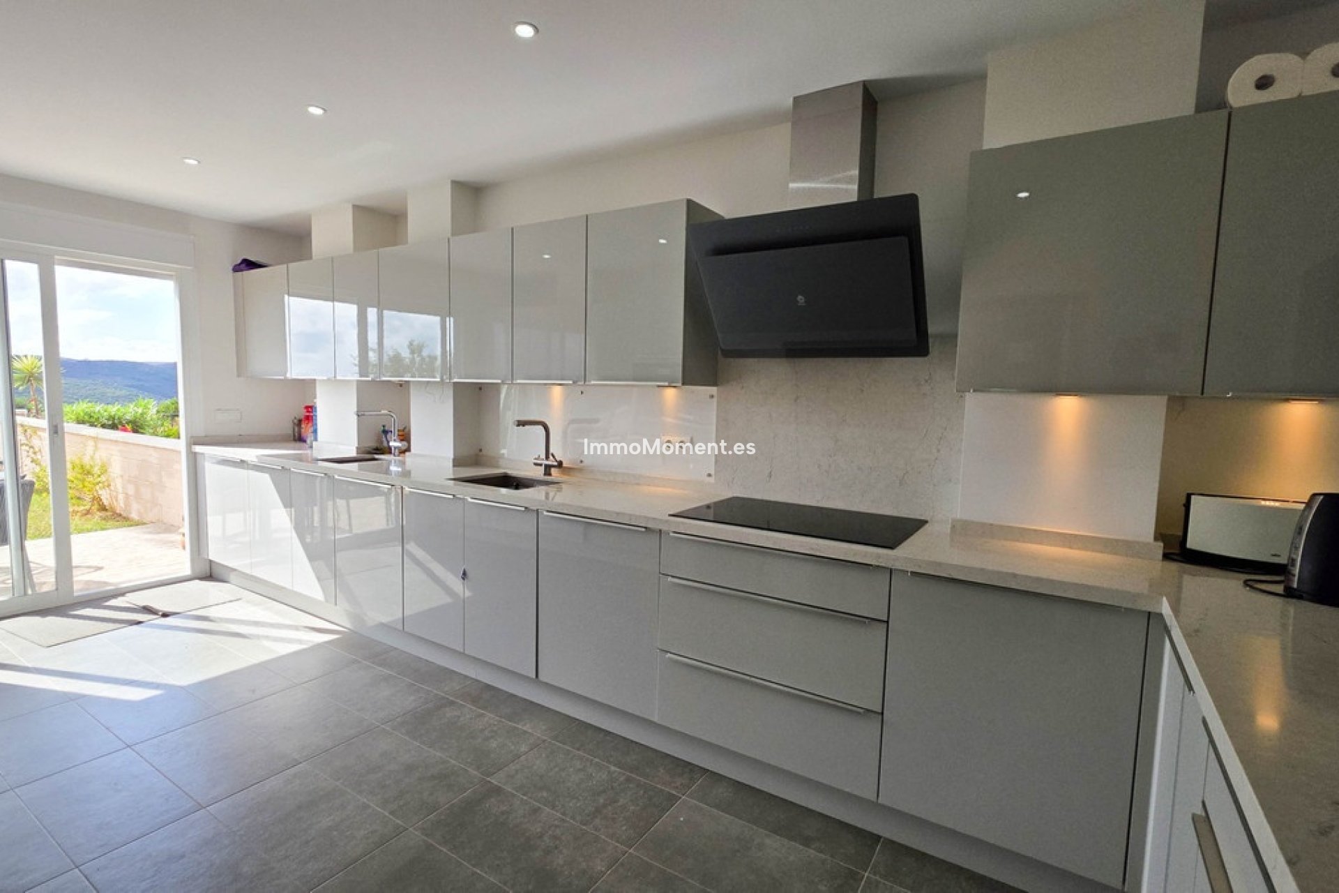 Resale - Detached villa - Manilva - La Duquesa