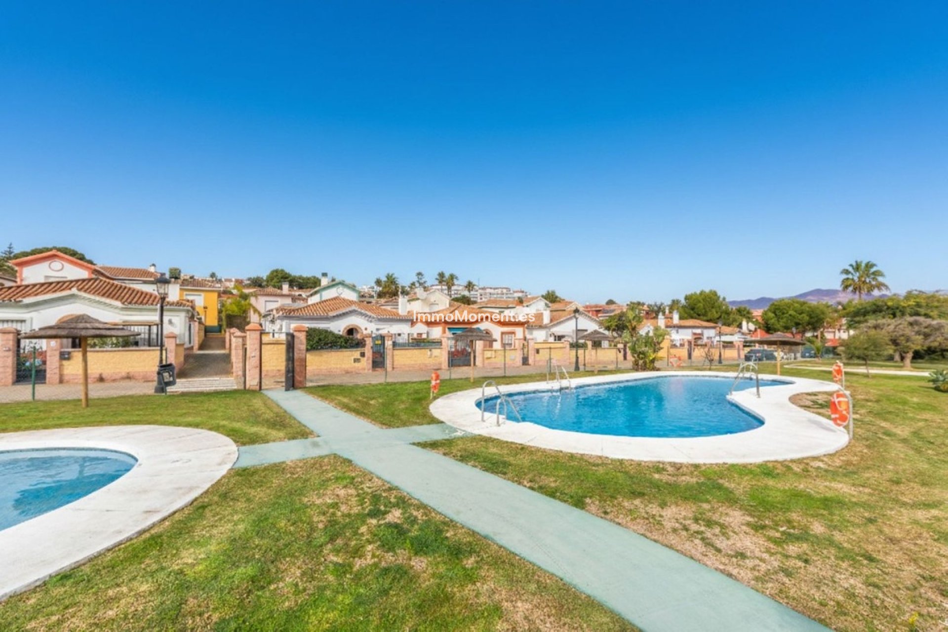 Resale - Detached villa - Manilva - La Duquesa