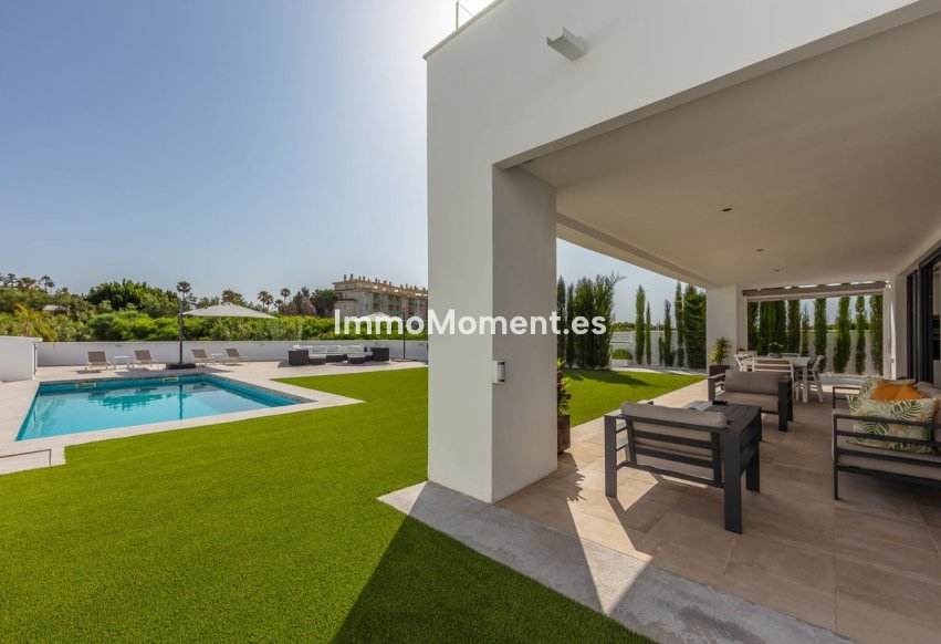 Resale - Detached villa - Manilva - La Duquesa