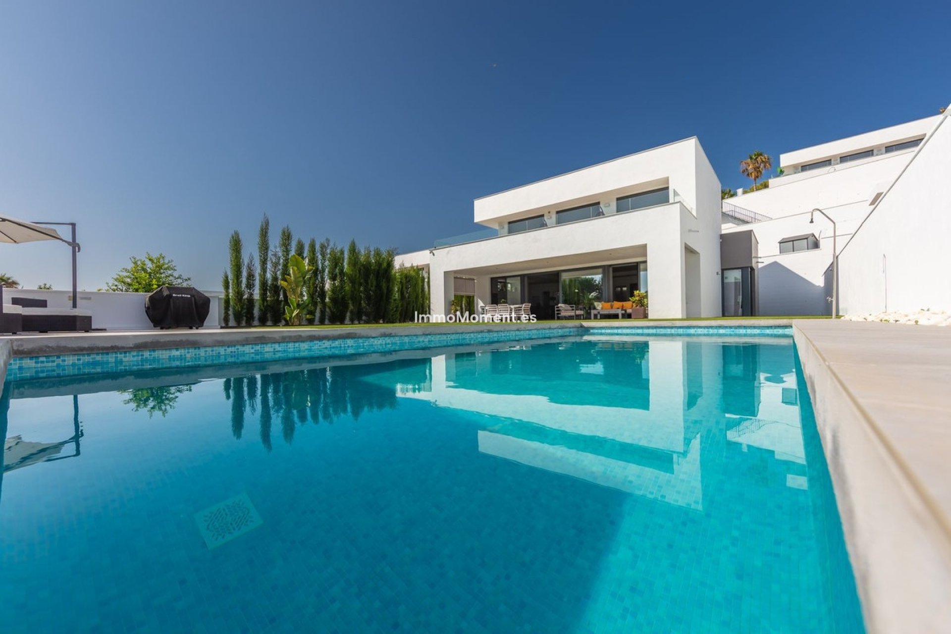Resale - Detached villa - Manilva - La Duquesa