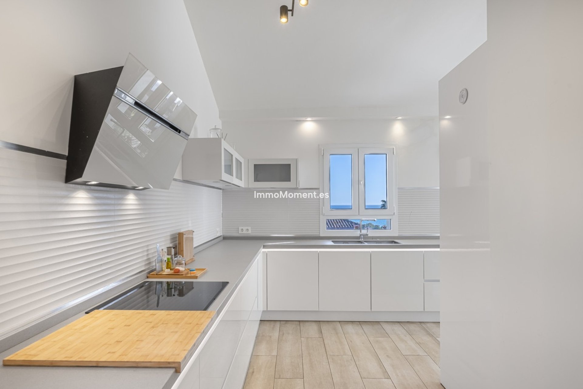 Resale - Detached villa - Manilva - La Duquesa