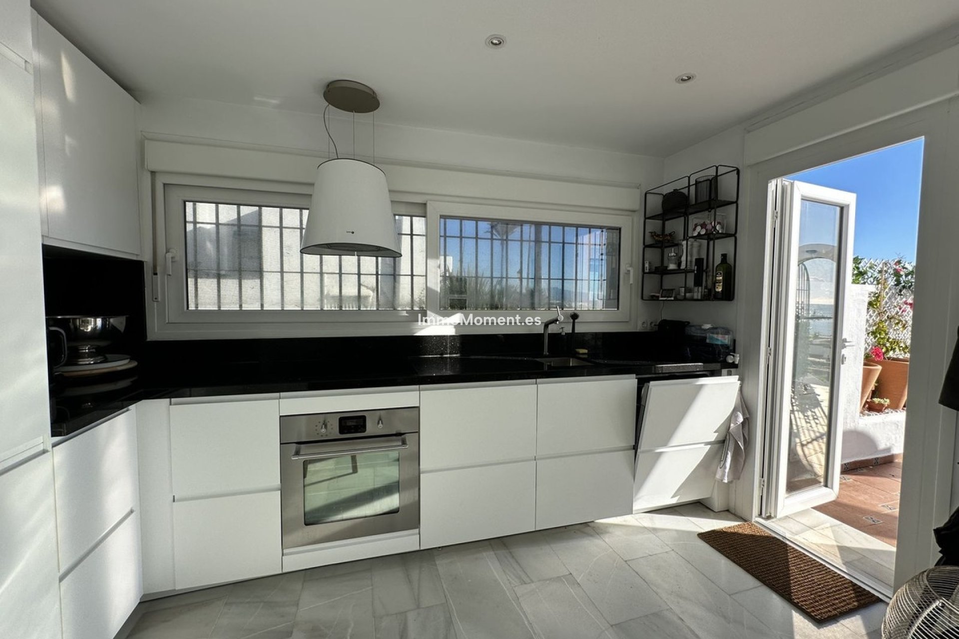 Resale - Detached villa - Manilva - La Duquesa