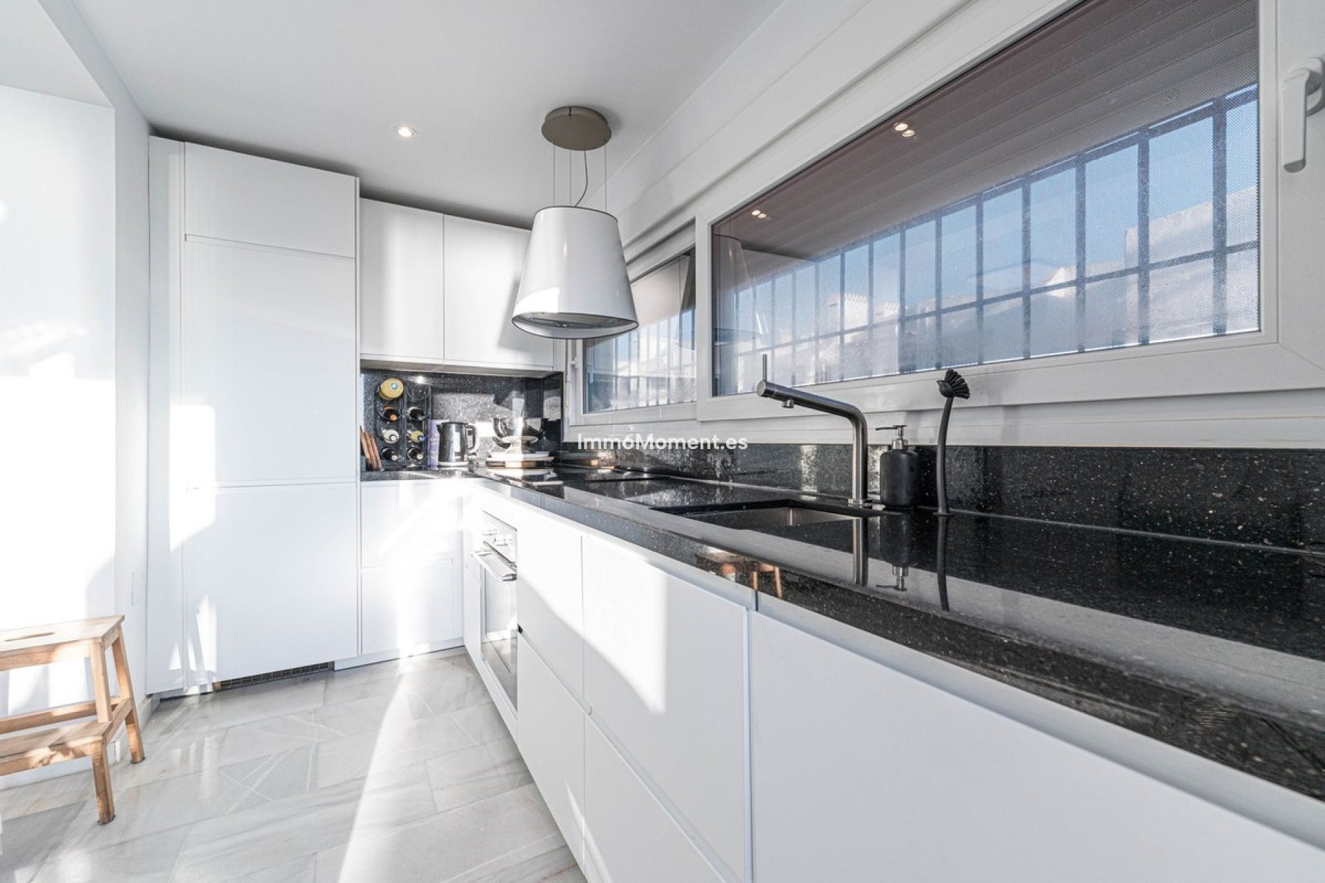 Resale - Detached villa - Manilva - La Duquesa