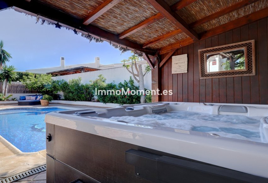 Resale - Detached villa - Manilva - La Duquesa