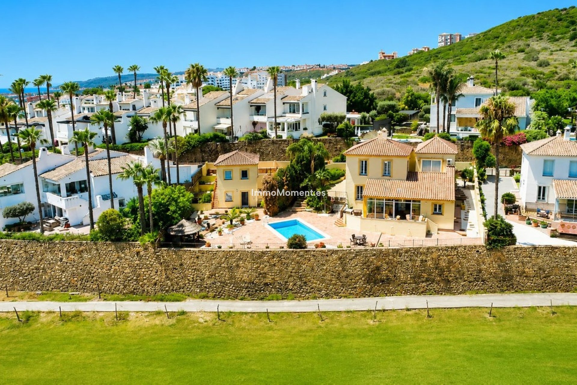 Resale - Detached villa - Manilva - La Duquesa