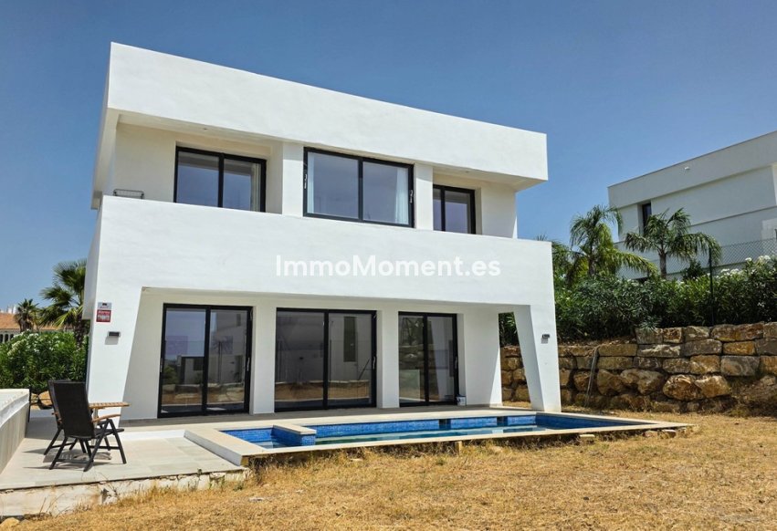 Resale - Detached villa - Manilva - La Duquesa